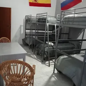 Dama Hostelbb Neapel