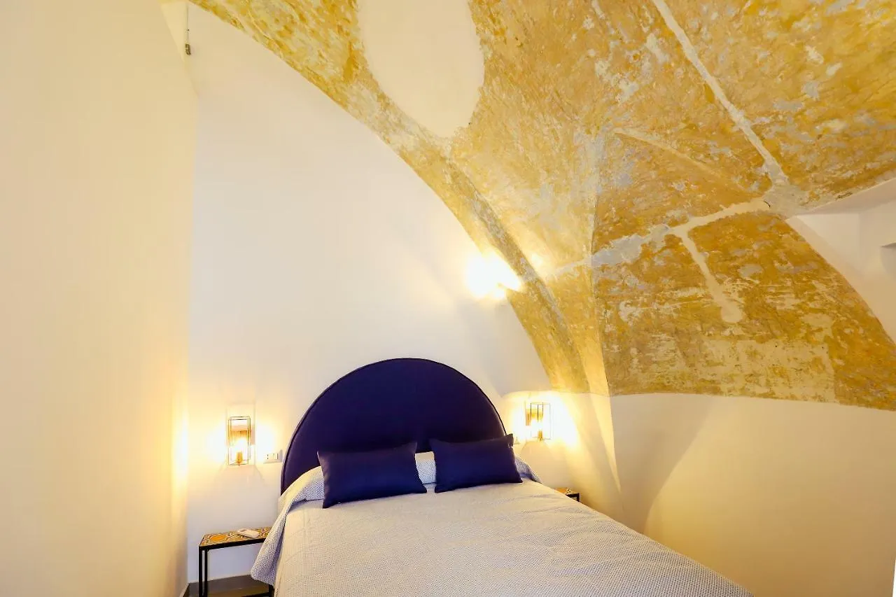 A I R Sant'Anna Bed & Breakfast Naples 0*,