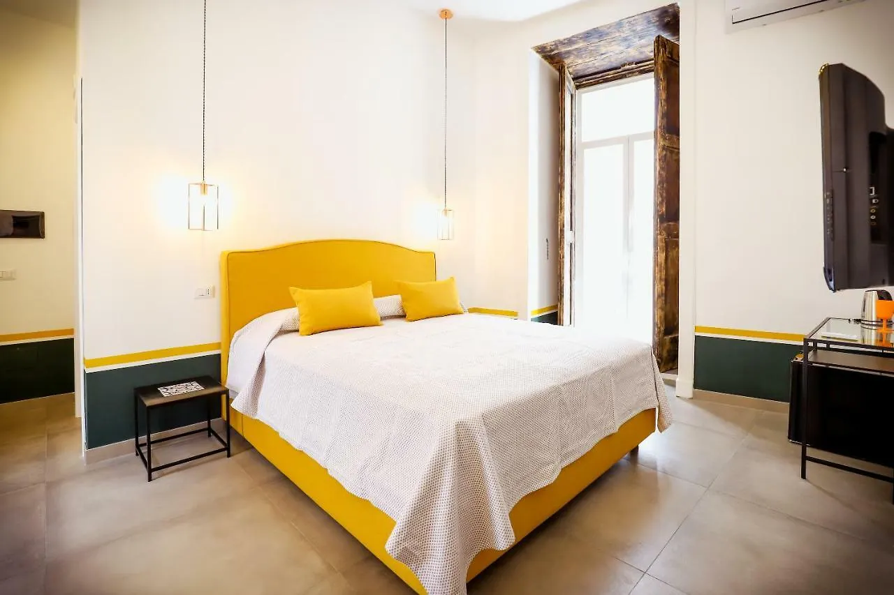 A I R Sant'Anna Bed & Breakfast Naples 0*,